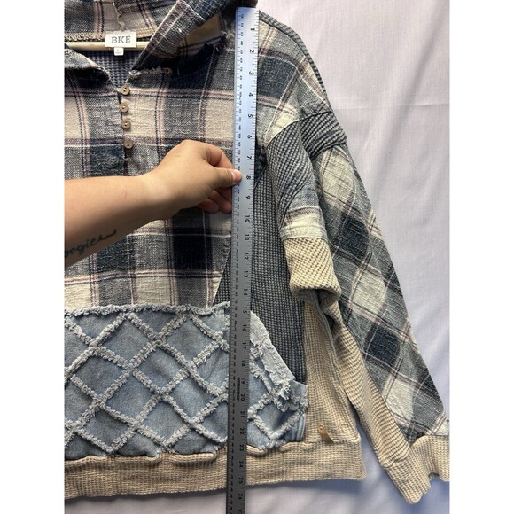 BKE Buckle Henley Pullover Hoodie Plaid Textured Women’s Large - Picture 8 of 12